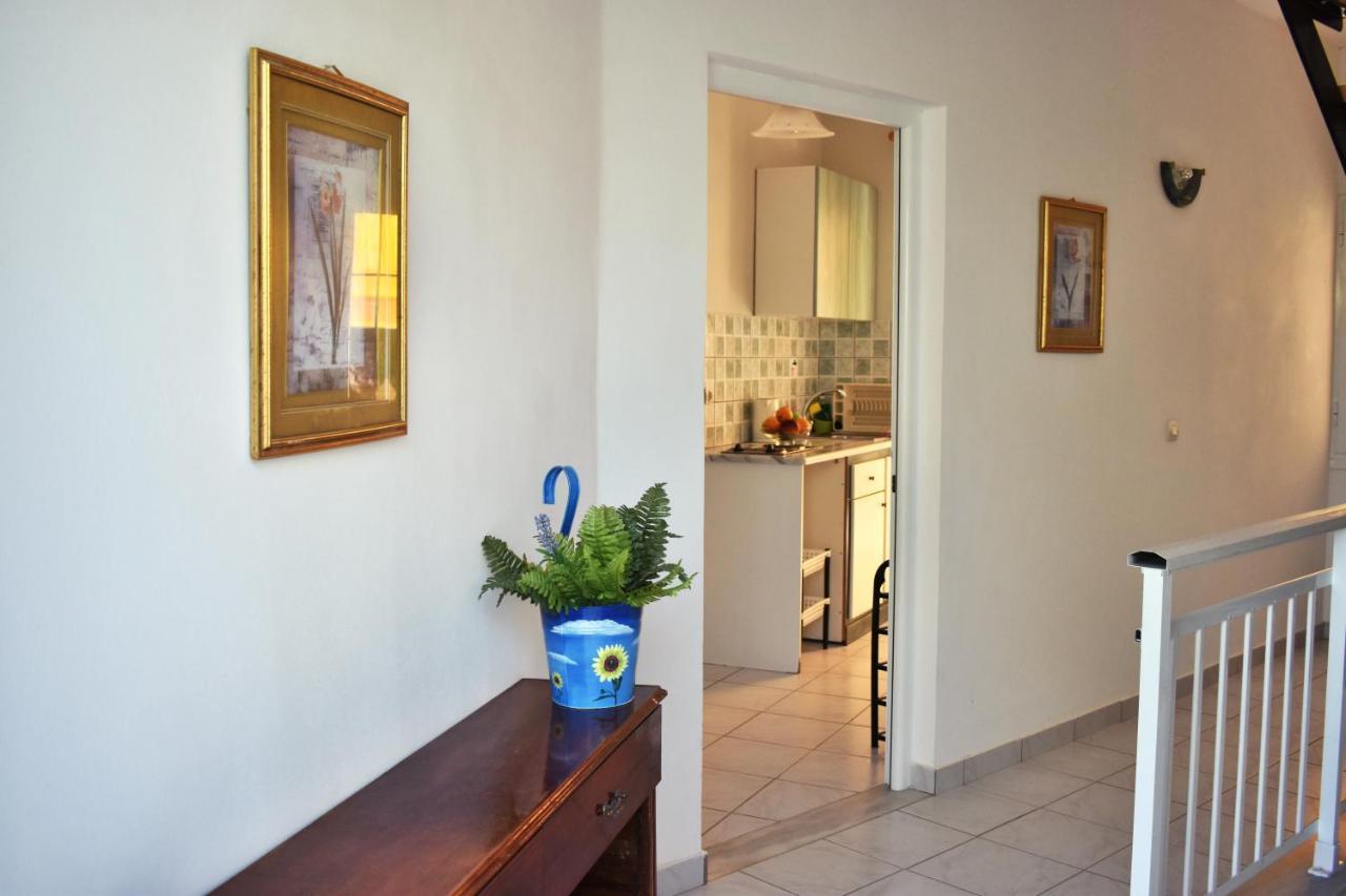 Kuris Studios & Apartments Vasilikos  Ngoại thất bức ảnh