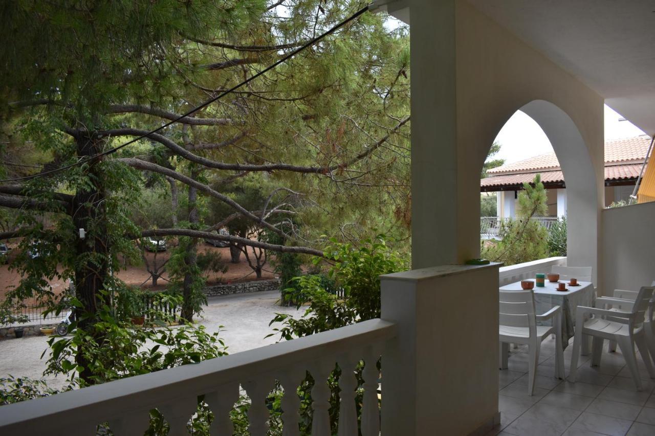 Kuris Studios & Apartments Vasilikos  Ngoại thất bức ảnh