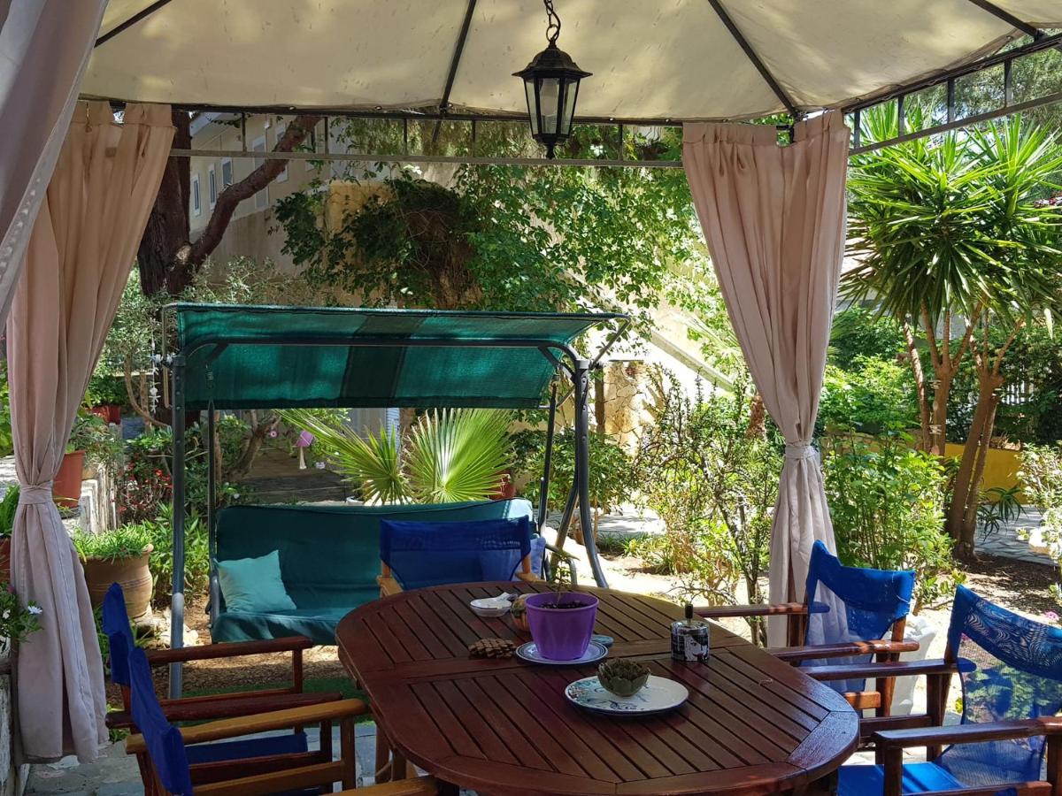 Kuris Studios & Apartments Vasilikos  Ngoại thất bức ảnh