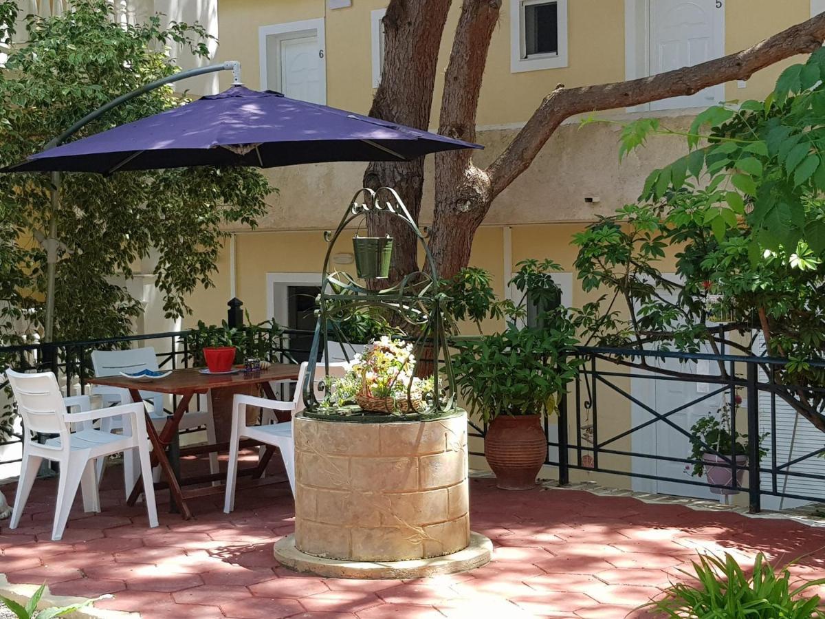Kuris Studios & Apartments Vasilikos  Ngoại thất bức ảnh